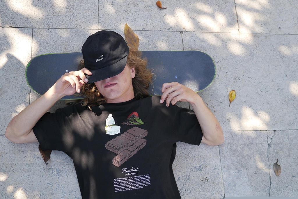 hashish kenny snooze snack skateboards