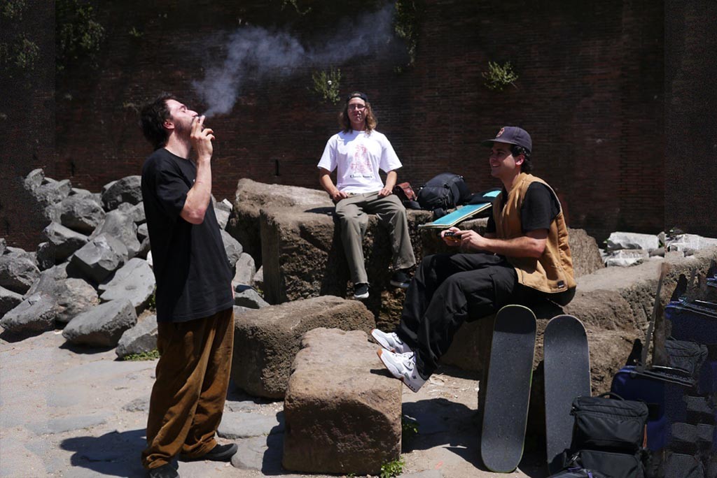 smoke colisseum snack skateboards